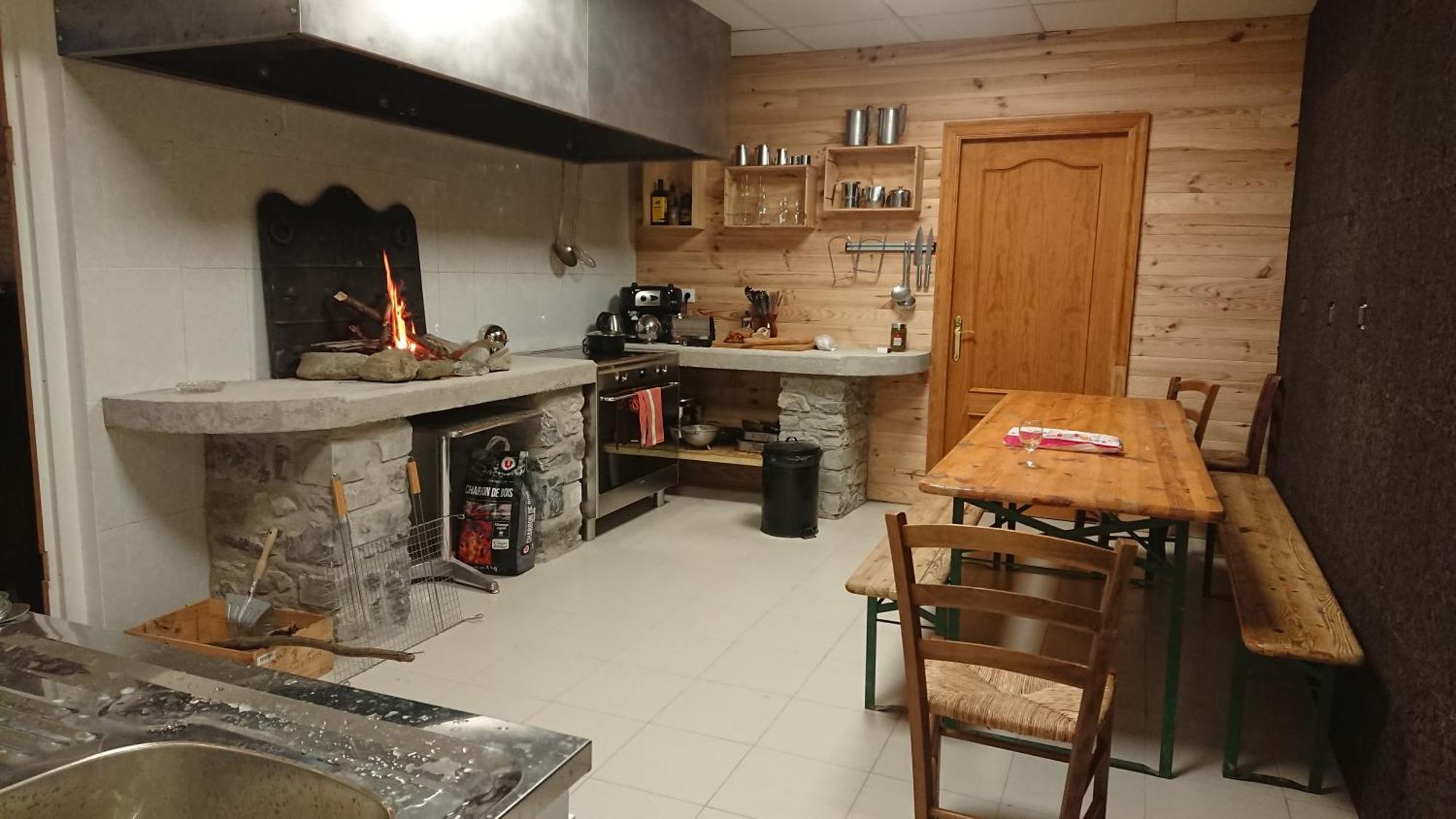 Superbe Logement 12 Pers Famille Ou Groupe. Laruns Extérieur photo